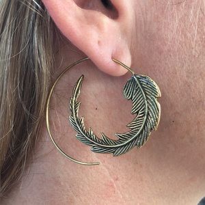 Leafbucca Earrings